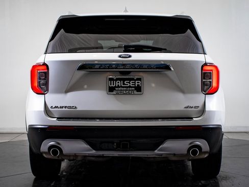 Used 2021 Ford Explorer Limited w/ Equipment Group 301A image 10