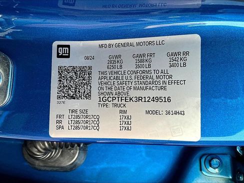 Used 2024 Chevrolet Colorado ZR2 w/ ZR2 Convenience Package III image 36