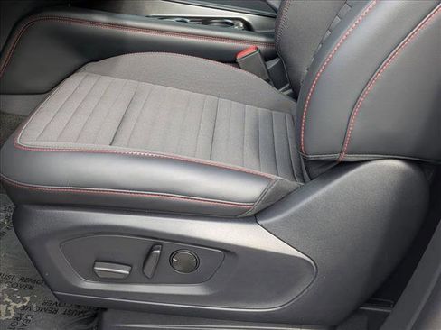 New 2026 Ford Explorer ST-Line w/ ST-Line Street Pack image 4