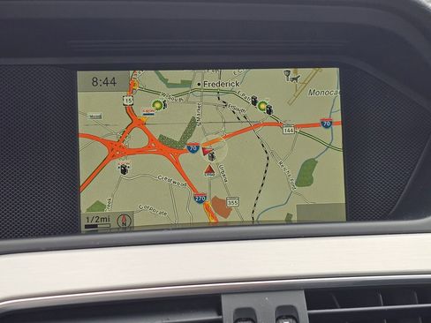 Used 2014 Mercedes-Benz C 300 4MATIC Sedan image 9