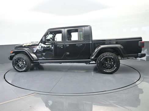 Used 2024 Jeep Gladiator Mojave AWD/4WD image 3