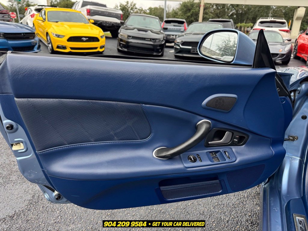 Used 2005 Honda S2000 image 23