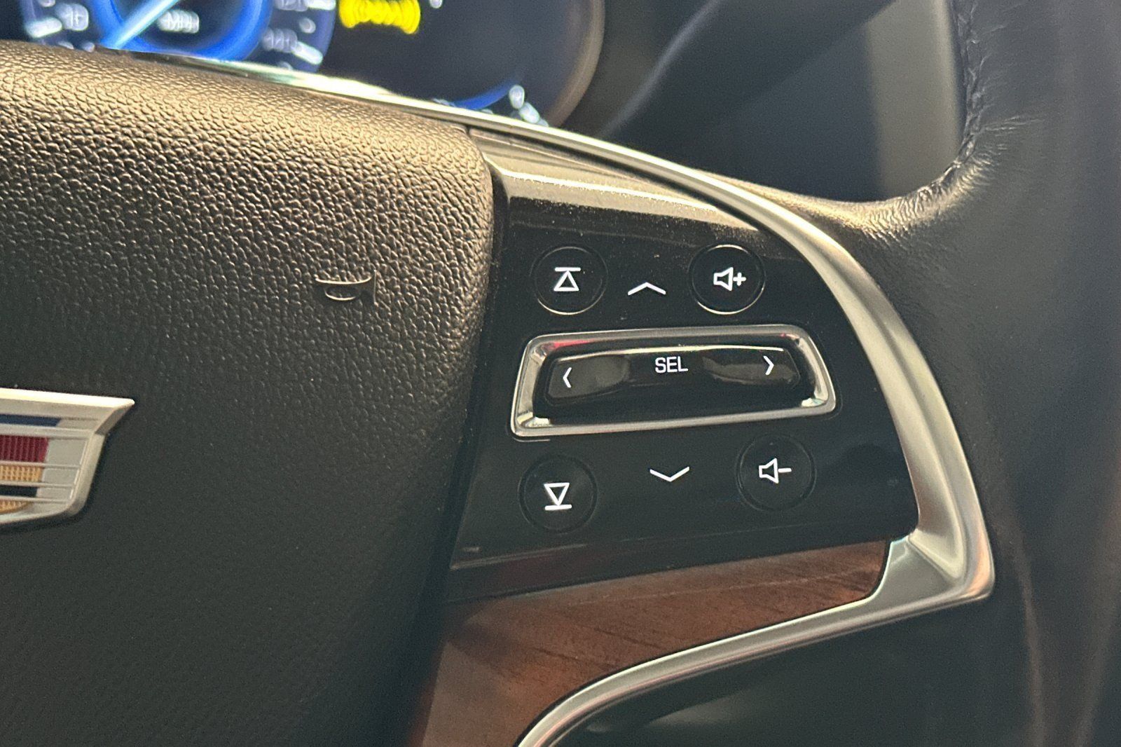 Used 2016 Cadillac Escalade Premium RWD image 32