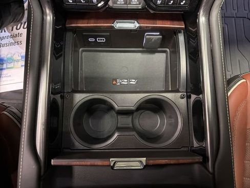 Used 2024 GMC Yukon XL Denali Ultimate image 25