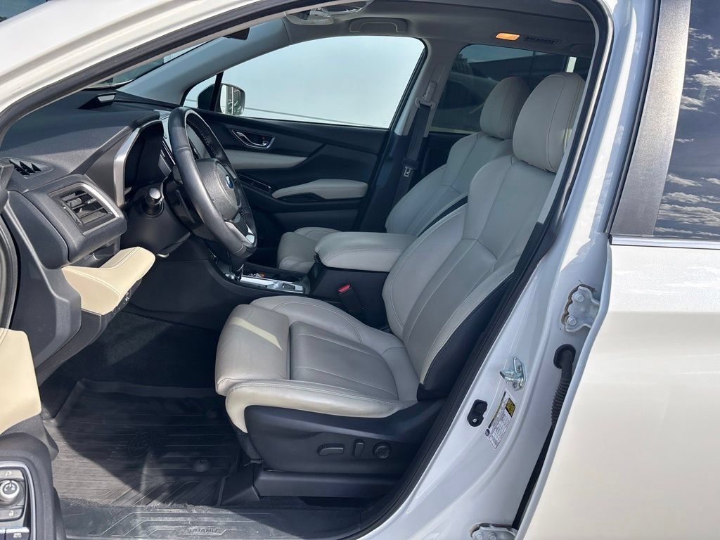 Used 2023 Subaru Ascent Limited w/ Technology Package AWD/4WD image 12