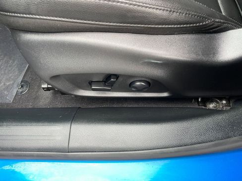 Used 2025 Jeep Compass Limited image 23