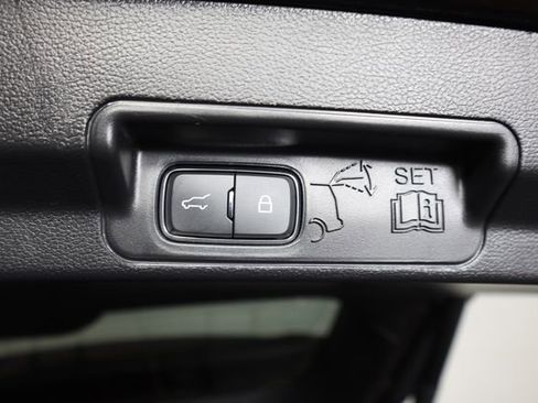 Certified 2022 Ford Explorer Limited image 63