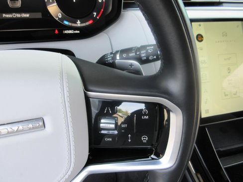 Used 2024 Land Rover Range Rover Sport SE image 50