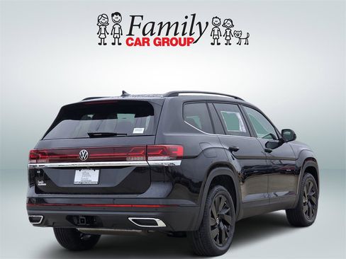 New 2026 Volkswagen Atlas SE image 4