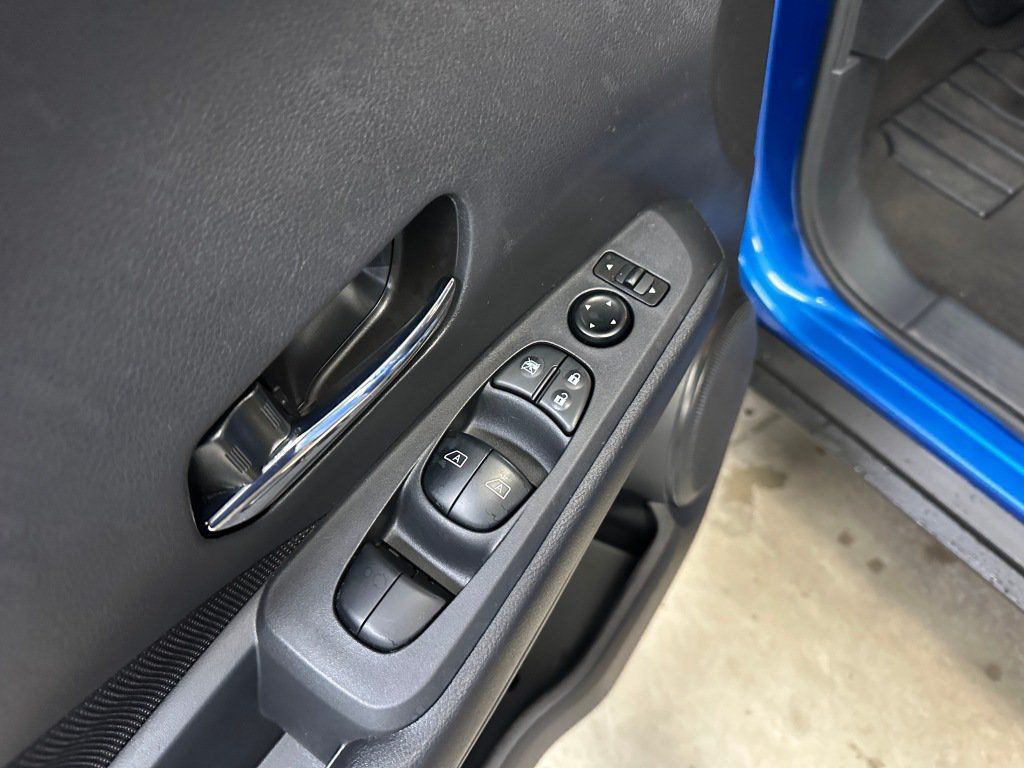 Used 2024 Nissan Kicks SV w/ Exterior Package FWD image 8