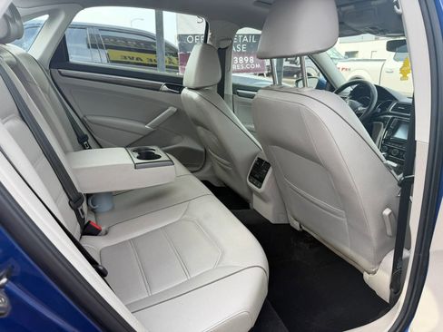 Used 2016 Volkswagen Passat 1.8T SE FWD image 9
