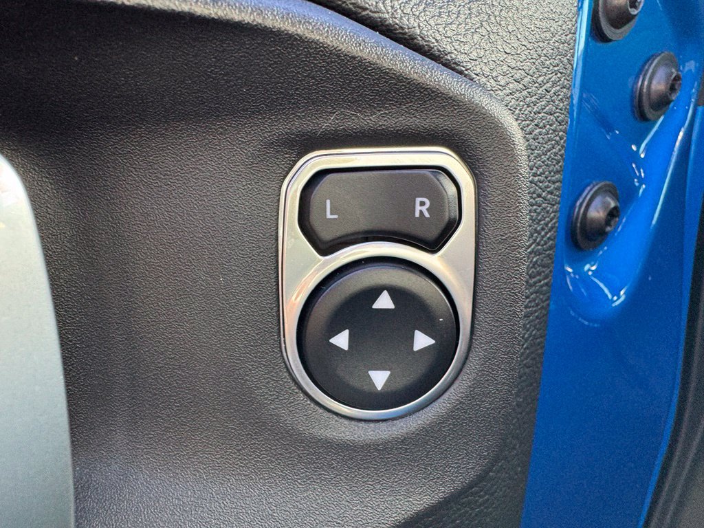 Used 2022 Jeep Wrangler Unlimited Sahara AWD/4WD image 14
