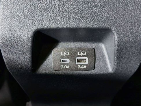 Used 2024 Subaru Crosstrek 2.5i Limited w/ Crosstrek Mirror Package AWD/4WD image 28