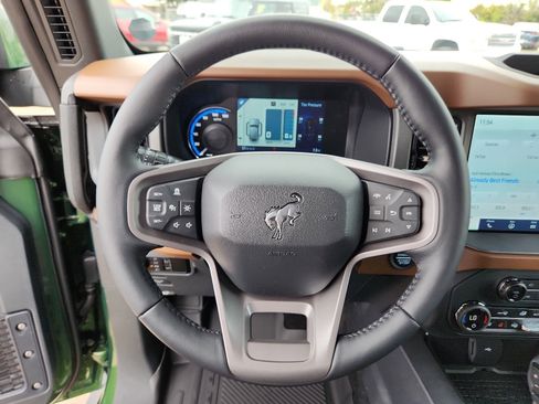 New 2024 Ford Bronco Outer Banks image 15