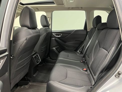 Used 2022 Subaru Forester Premium AWD/4WD image 46