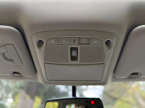 Used 2015 Nissan Rogue SL w/ SL Premium Package image 44