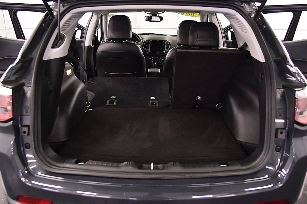 Used 2018 Jeep Compass Limited w/ Navigation Group AWD/4WD image 33