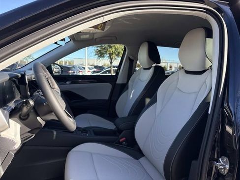 New 2026 Volkswagen Tiguan SE image 10