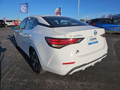 Used 2023 Nissan Sentra SV image 4