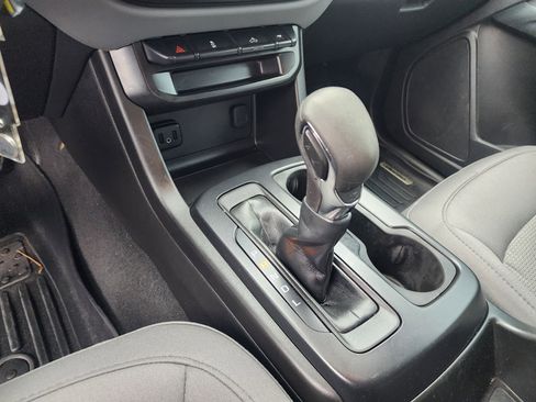 Used 2022 Chevrolet Colorado W/T w/ WT Convenience Package image 32