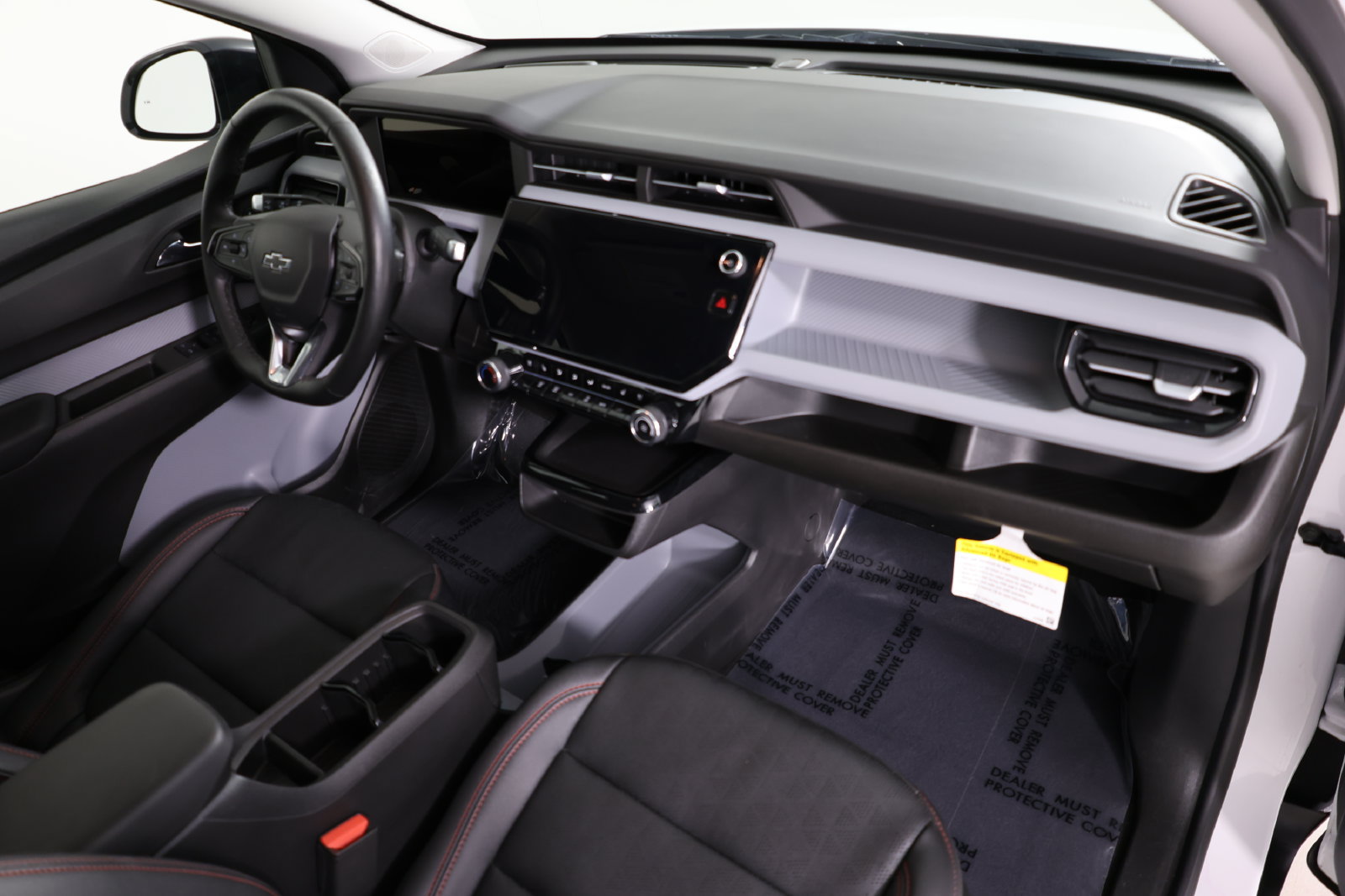 Used 2027 Chevrolet Bolt RS FWD image 29