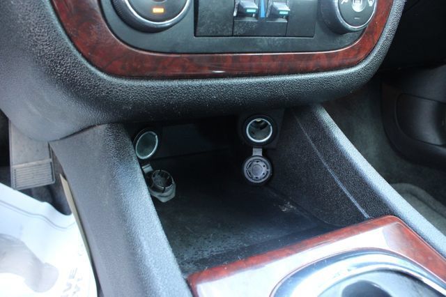 Used 2009 Chevrolet Impala LS FWD image 18