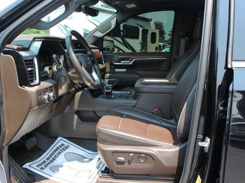 Used 2022 GMC Sierra 1500 Denali w/ Technology Package AWD/4WD image 25