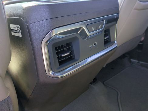 Certified 2025 GMC Sierra 2500 SLT w/ SLT Premium Package image 22