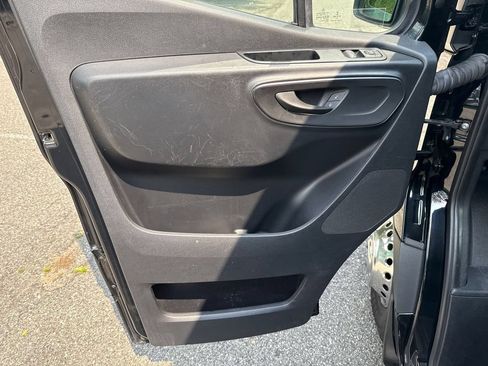 Used 2022 Mercedes-Benz Sprinter 3500 image 15