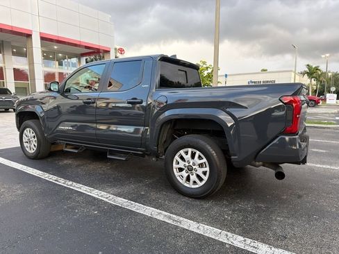 Used 2024 Toyota Tacoma SR5 RWD image 4
