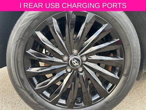 Used 2024 Hyundai Palisade Calligraphy image 17