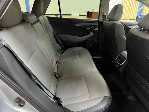 Used 2023 Subaru Outback Limited image 32