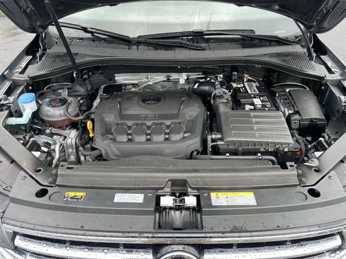 Certified 2023 Volkswagen Tiguan SE FWD image 13