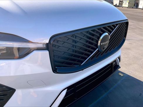 New 2026 Volvo XC60 B5 Plus w/ Protection Package Premier image 33