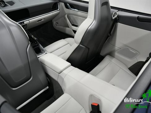 Used 2022 Porsche 911 Turbo S image 29