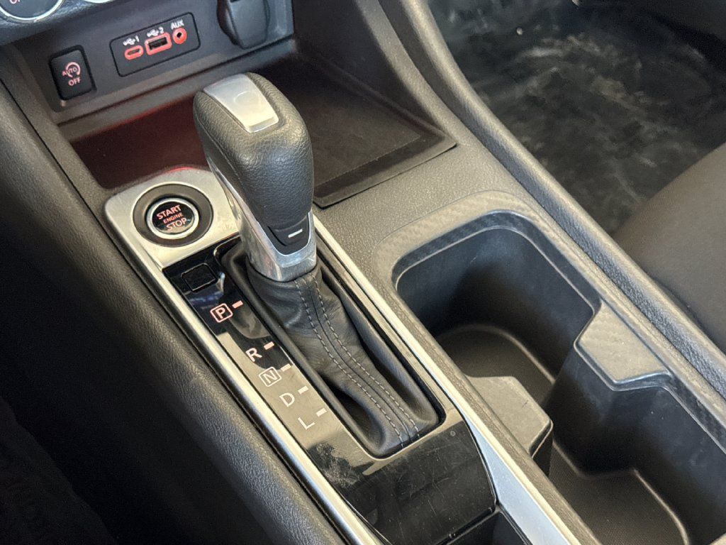 Used 2025 Nissan Sentra SV FWD image 19