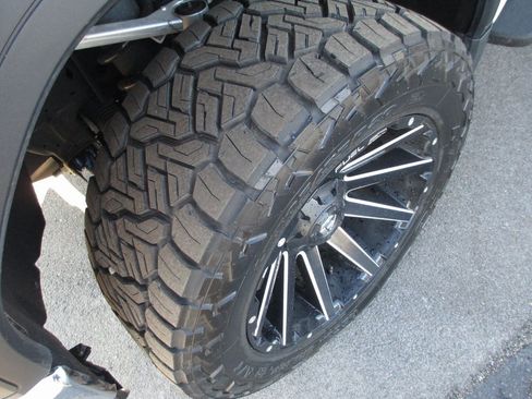 Used 2026 GMC Sierra 1500 SLT w/ SLT Convenience Package image 13