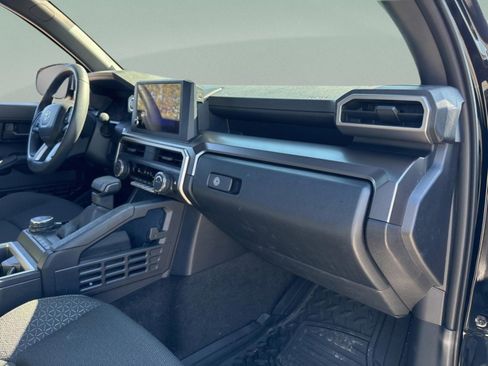 Used 2025 Toyota 4Runner SR5 image 38