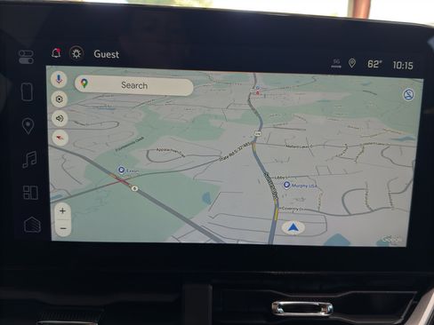 New 2026 Chevrolet Equinox LT w/ Convenience Package II image 16