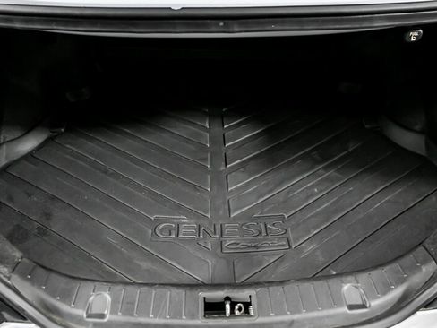 Used 2015 Hyundai Genesis 3.8 image 15