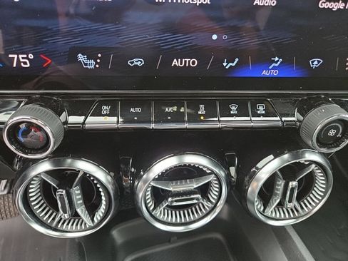 Certified 2025 Chevrolet Blazer EV LT AWD/4WD image 22