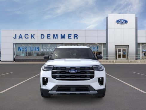 Used 2026 Ford Explorer Active w/ Active Comfort Package AWD/4WD image 6