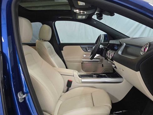 Used 2025 Mercedes-Benz GLA 250 4MATIC image 10