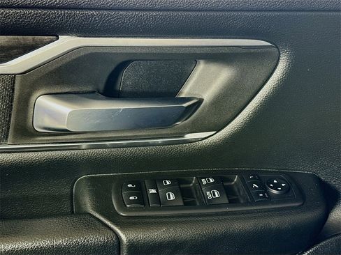 Used 2019 RAM 1500 Big Horn image 17