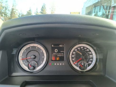 Used 2023 RAM 1500 Classic SLT image 15