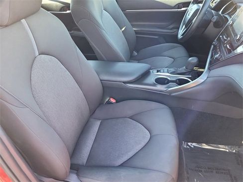 Used 2024 Toyota Camry LE image 10