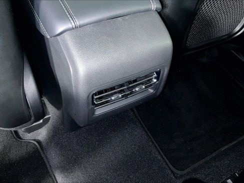 Used 2026 Lincoln Corsair Premiere FWD image 32