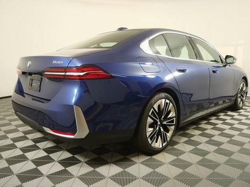 Certified 2026 BMW 530i RWD image 3