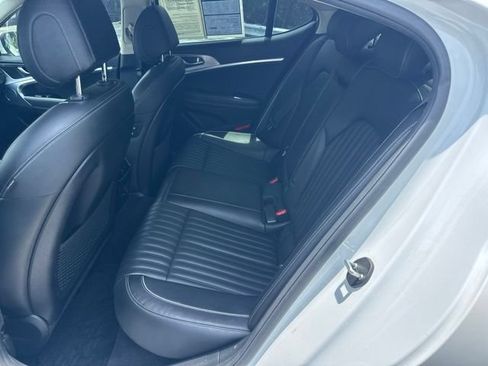 Used 2022 Genesis G70 2.0T w/ Prestige Package RWD image 7