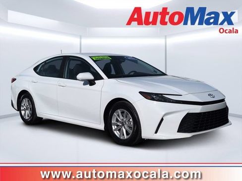 Used 2025 Toyota Camry LE FWD image 1